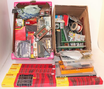 Lot 500 - Three boxes containing a large quantity of...