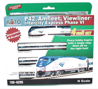 Lot 514 - A Kato N gauge No. 106-6285 set comprising of...
