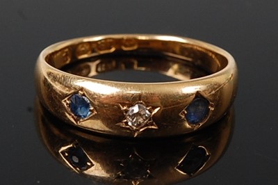 Lot 2584 - A late Victorian 18ct yellow gold, sapphire...