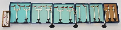 Lot 365 - Hornby Dublo Manual Signals, all boxed with...