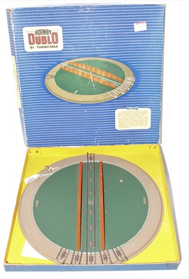 Lot 358 - Hornby Dublo D1 Turntable (VG-BF)