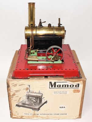 Lot 5 - Mamod SE3 twin cylinder superheated steam...