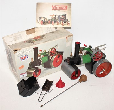 Lot 12 - A Mamod SR1 steam roller engine, with burner,...