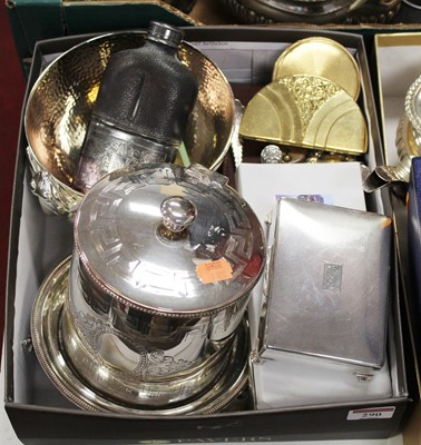 Lot 290 - A box of miscellaneous items, to...
