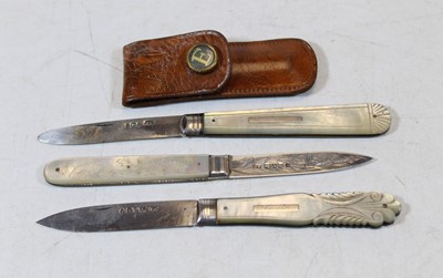 Lot 333 - A Victorian pocket knife, having a folding...