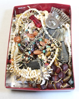 Lot 350 - A box of miscellaneous items, to include...