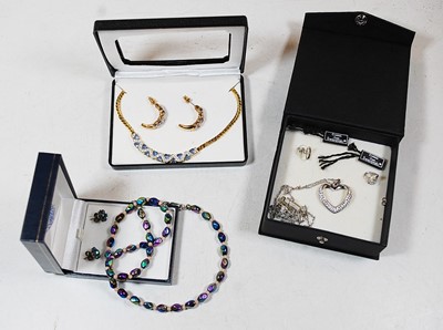Lot 417 - A collection of modern costume jewellery, to...