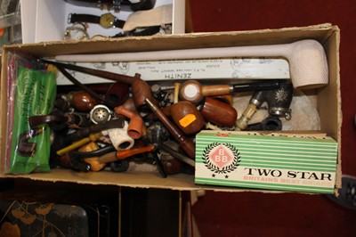 Lot 484 - A collection of assorted smoking pipes, to...