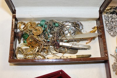 Lot 486 - Three boxes of miscellaneous mainly costume...