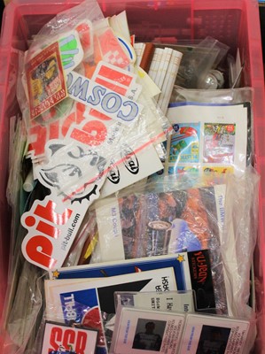 Lot 498 - A box of miscellaneous items to include motor...