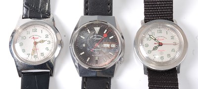 Lot 2726 - A gent's West End Watch Company Sowar Prima...