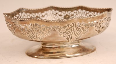 Lot 3059 - A Walker & Hall silver footed bowl, of shaped...
