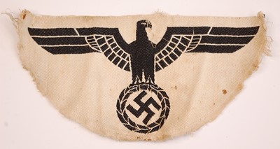 Lot 2437 - A collection of German badges and insignia to...
