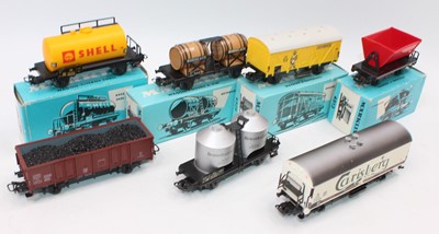 Lot 476 - Marklin HO goods wagons:- 4911, 4502, 4513,...