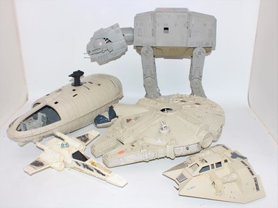 Lot 1964 - A collection of vintage Star Wars Kenner and...