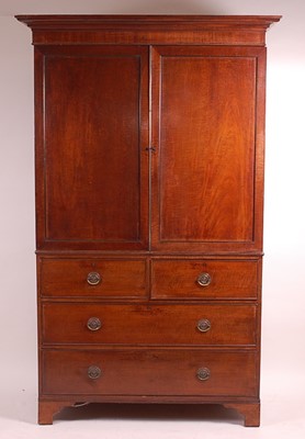Lot 3394 - An early 19th century fiddleback mahogany...