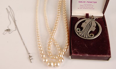 Lot 409 - A Hot Diamonds sterling silver pendant as the...