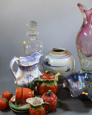 Lot 122 - A box of miscellaneous items to include a...