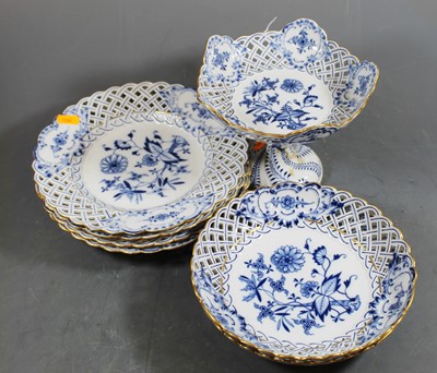 Lot 178 - An early 20th century Meissen part dessert...
