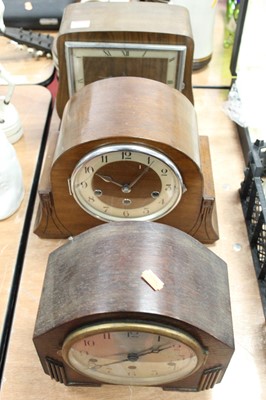 Lot 194 - A 1950s Enfield walnut cased mantel clock...