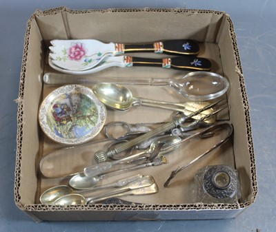 Lot 328 - A collection of miscellaneous items, to...