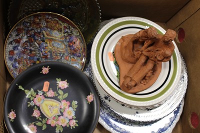 Lot 221 - A box of miscellaneous items to include modern...