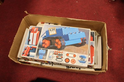 Lot 232 - A collection of boxed Lego System buildling kits
