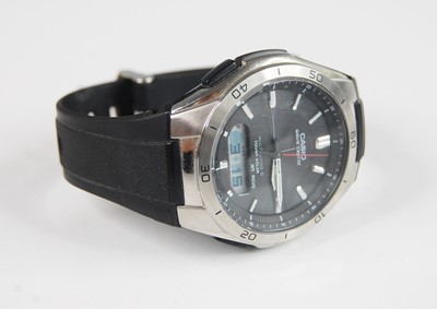 Lot 415 - A gent's Casio Waveceptor multi-band 5...