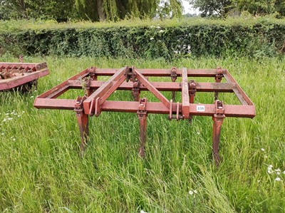 Lot 239 - 10 Leg Chisel Plough Bomford (2m)