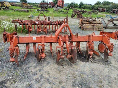 Lot 172 - Matro M41 Disc Lifters