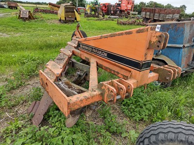 Lot 165 - 4 Leg Howard Paraplow