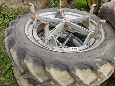 Lot 141 - 2 x 30.6 x 12-385 Star Dual Wheels