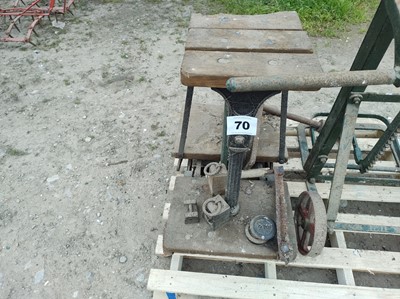 Lot 70 - Weighing Machine