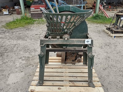 Lot 61 - Bentall & Co. (Mangle/Grinder)