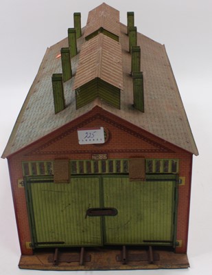 Lot 225 - 1928-33 Hornby engine shed no. 2 clockwork,...