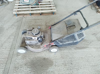 Lot 99 - Briggs & Stratton 375 Lawnmower
