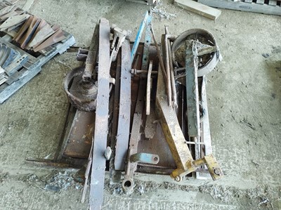 Lot 117 - Qty of Sundry Equipment