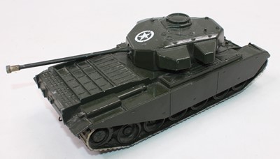 Lot 1669 - A Britains set No. 2150 Centurion tank...