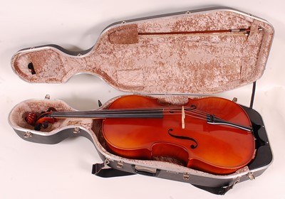 Lot 539 - A modern cello, having a two piece maple back...