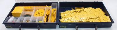 Lot 118 - Four trays containing a quantity of mixed...