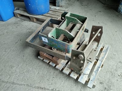 Lot 1 - Front Box and Weights