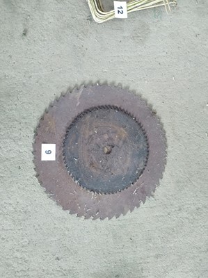Lot 9 - Blade