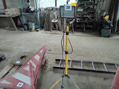 Lot 20 - Worklight