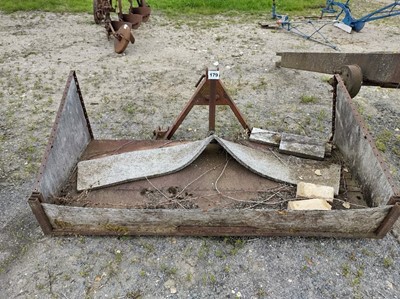Lot 179 - Transport Box