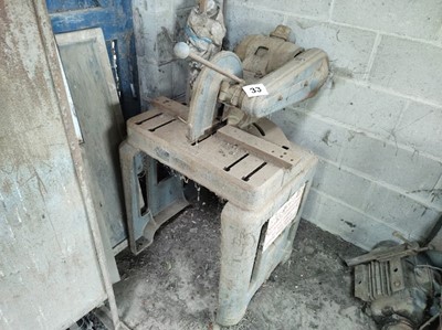Lot 33 - Saw