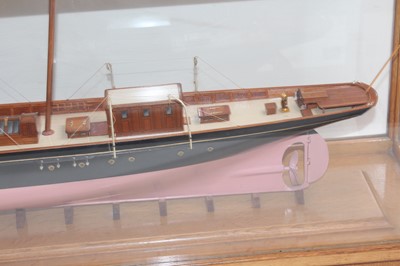 Lot 68 - A very well made Ship Makers display model of...