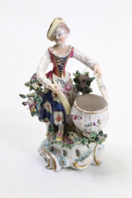 Lot 243 - An 18th century Longton Hall soft-paste...