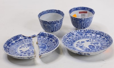 Lot 252 - A Chinese export tea bowl, of bell shape,...