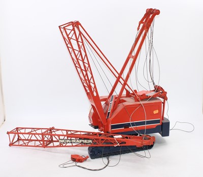 Lot 74 - 1/16 scale model of NCH Rapier 605-2C Crawler...