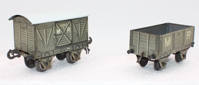 Lot 219 - 1912 Carette MR goods van roof repainted...